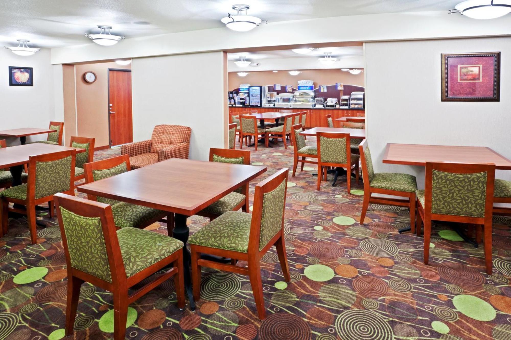 Holiday Inn Express Portland South - Lake Oswego By Ihg Exterior foto